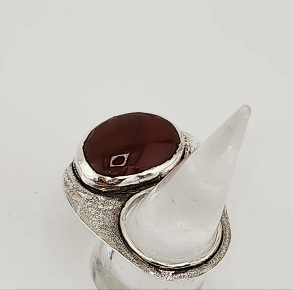CARNELIAN AVANT GARDE STATEMENT RING IN RECYCLED STERLING SILVER METAL SIZE 9